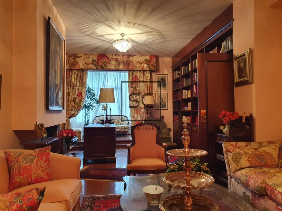 Piso con ascensor y garaje en ensache, a coruña