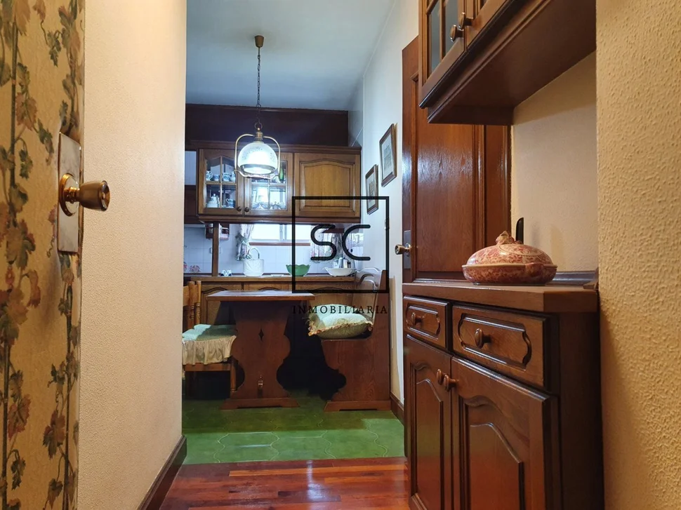 Piso con ascensor y garaje en ensache, a coruña