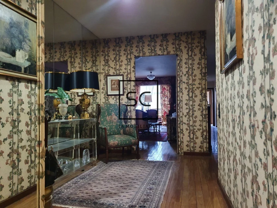 Piso con ascensor y garaje en ensache, a coruña