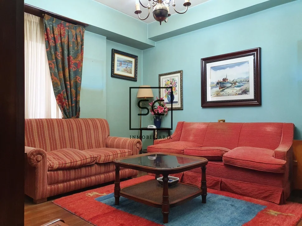 Piso con ascensor y garaje en ensache, a coruña