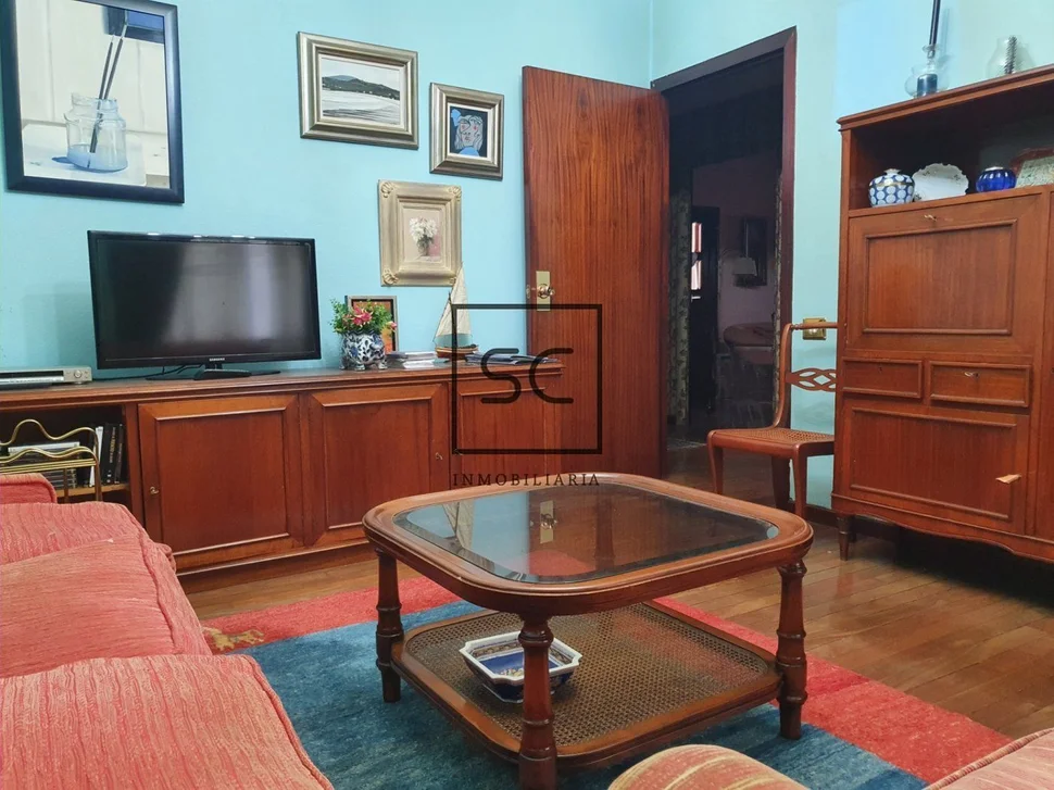 Piso con ascensor y garaje en ensache, a coruña