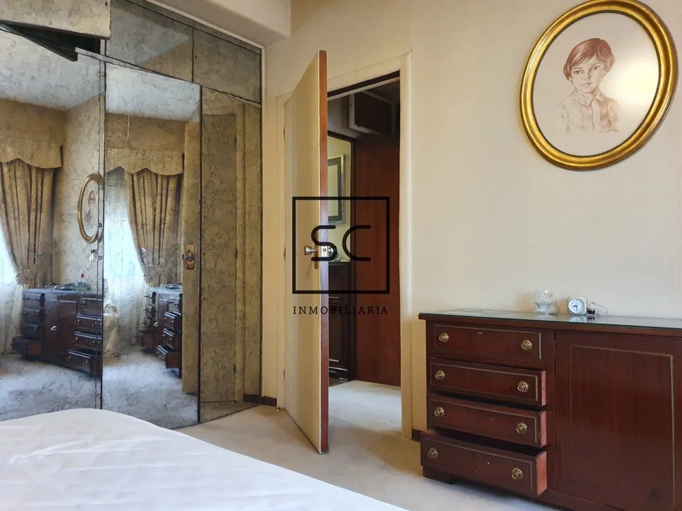 Piso con ascensor y garaje en ensache, a coruña