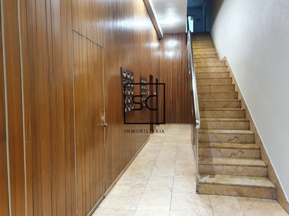 Piso con ascensor y garaje en ensache, a coruña