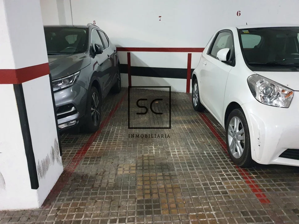 Piso con ascensor y garaje en ensache, a coruña