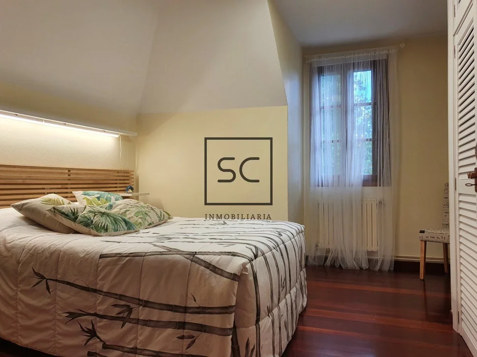 Chalet con piscina y finca en maniños, fene