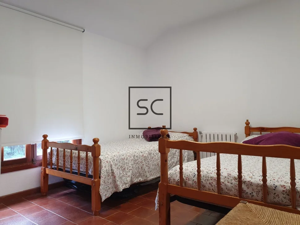 Chalet con piscina y finca en maniños, fene