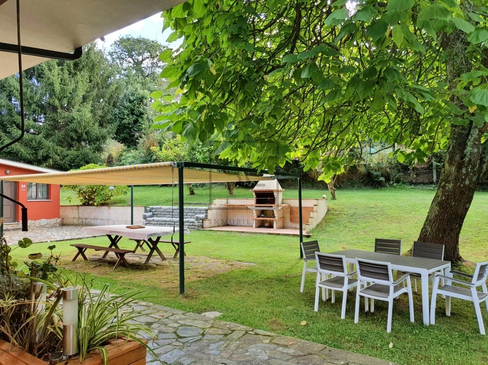 Chalet con piscina y finca en maniños, fene