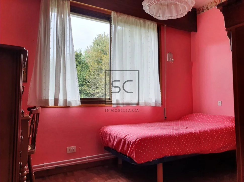 Chalet con finca edificable en san cidre, bergondo