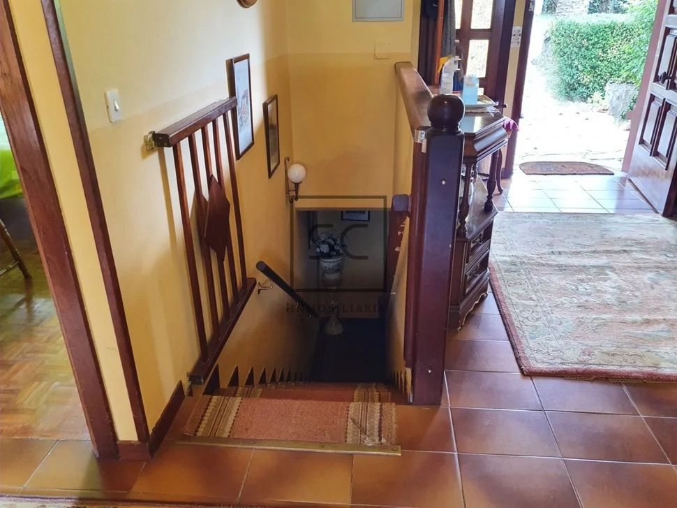 Chalet con finca edificable en san cidre, bergondo