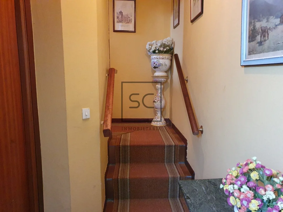 Chalet con finca edificable en san cidre, bergondo