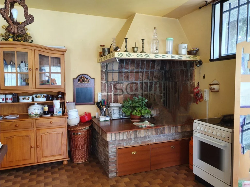 Chalet con finca edificable en san cidre, bergondo