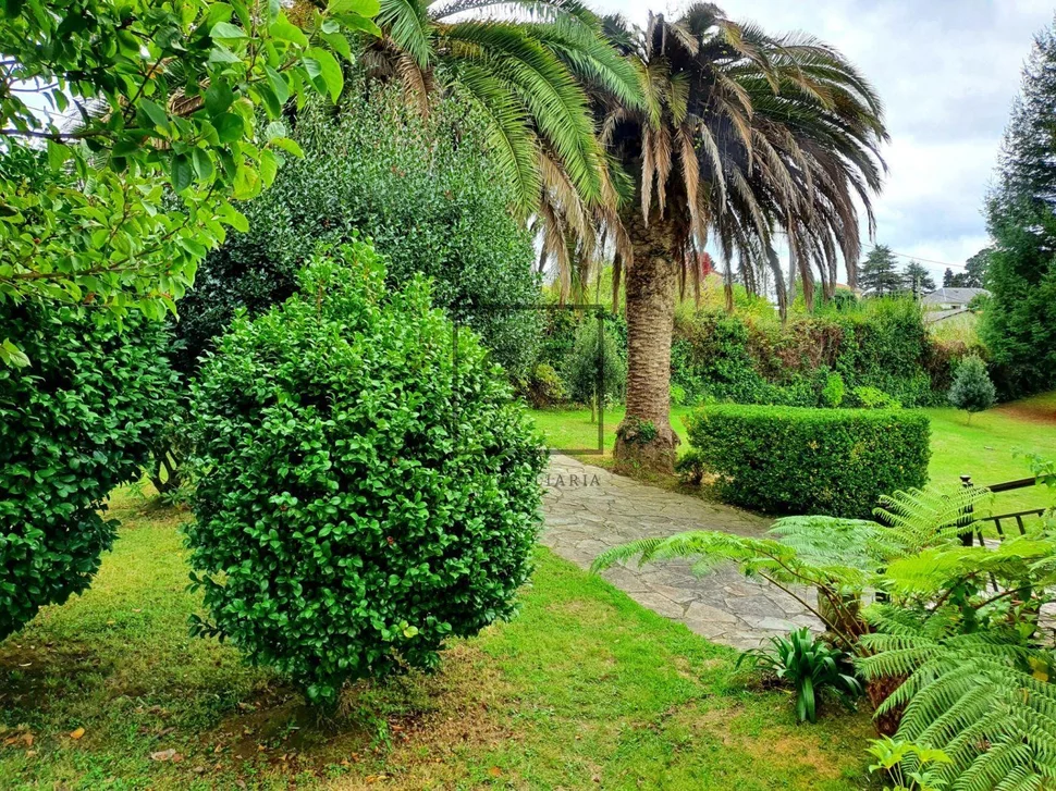 Chalet con finca edificable en san cidre, bergondo