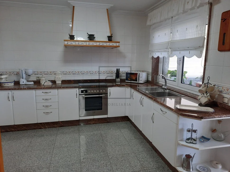 Magnifico chalet individual con piscina y jardin en valdoviño, valdoviño