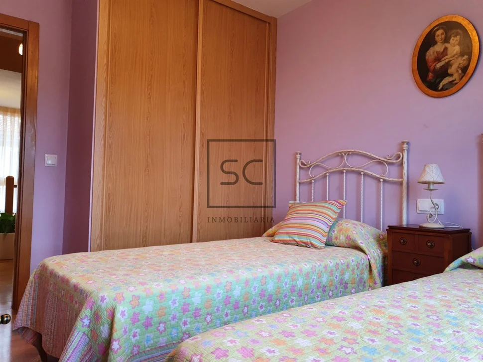 Chalet con piscina y barbacoa en veige-playa cirro-carnoedo, sada