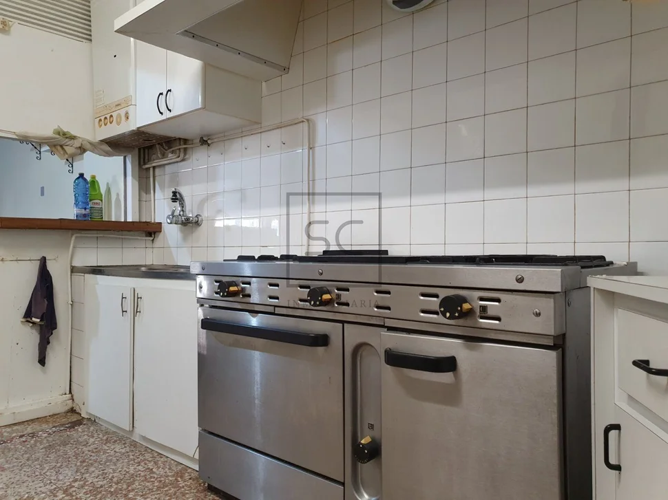 Local comercial en san juan, ferrol