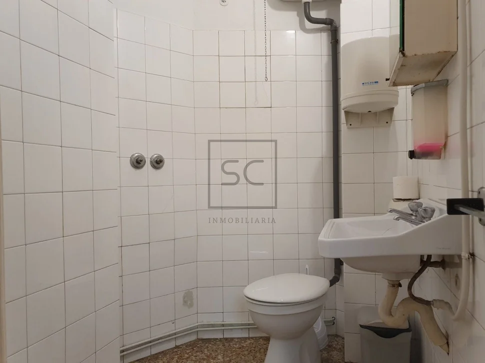 Local comercial en san juan, ferrol