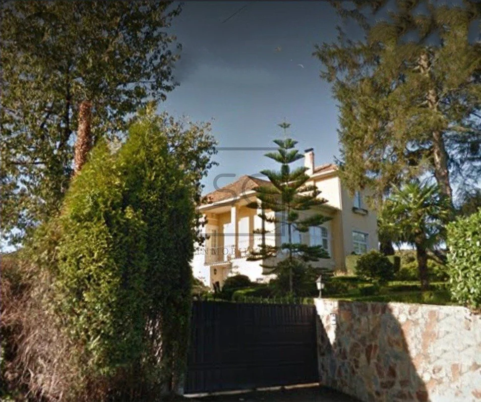 Chalet con piscina en guísamo, bergondo