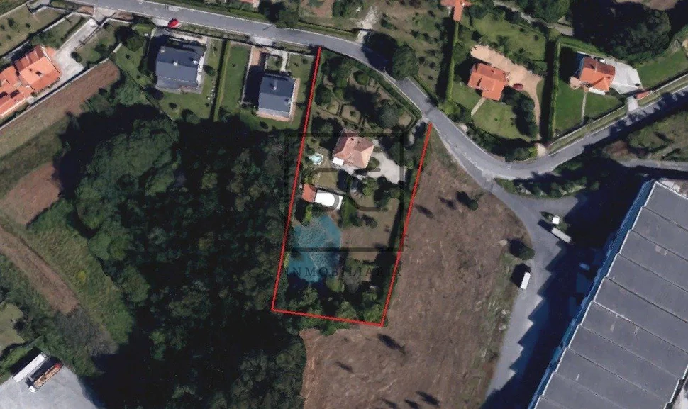 Chalet con piscina en guísamo, bergondo