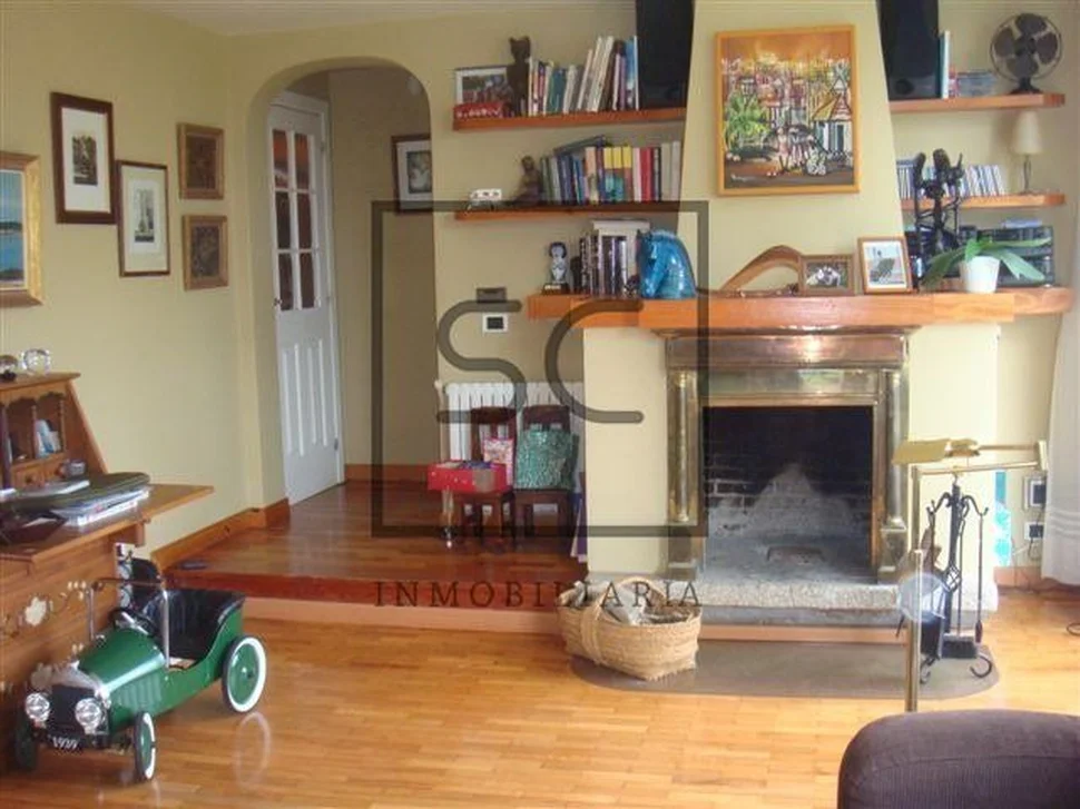 Chalet con piscina en guísamo, bergondo