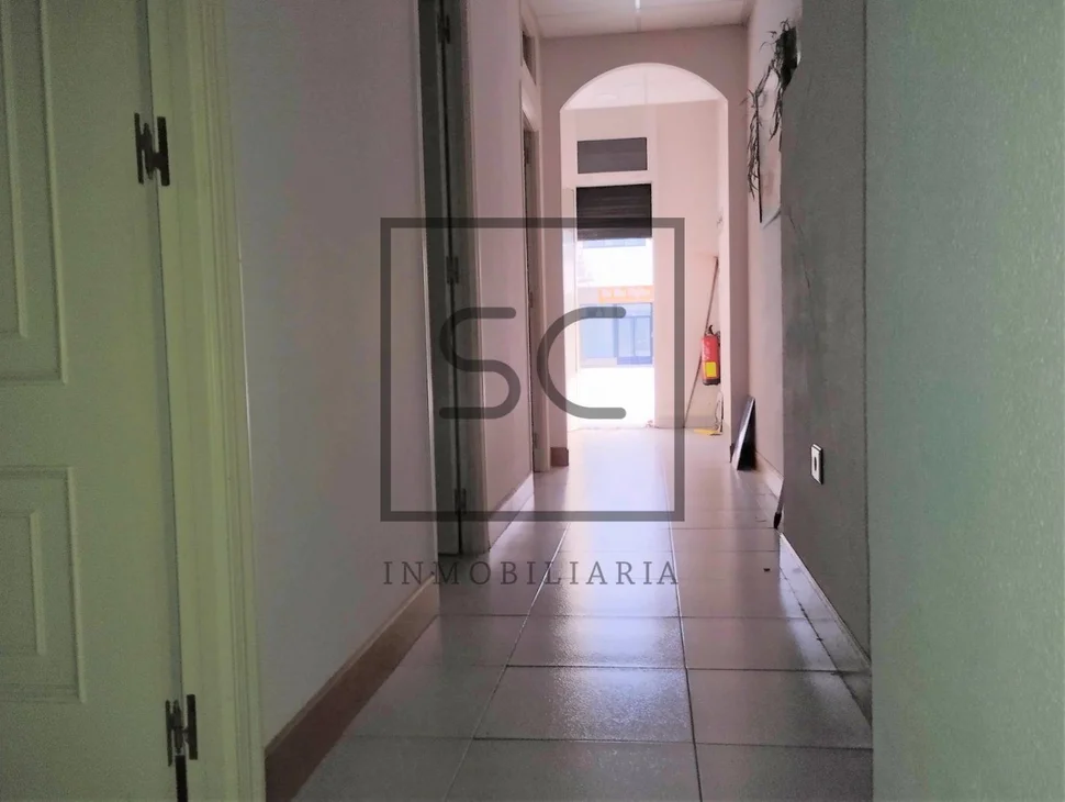 Local comercial en os castros, a coruña