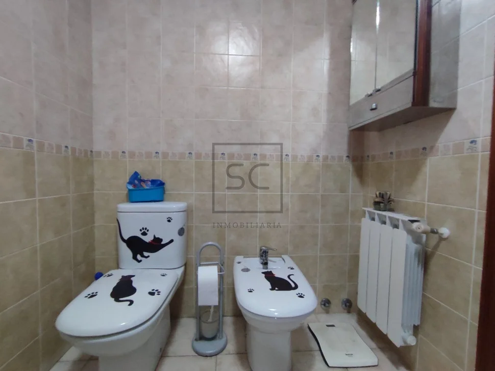 Amplico Dúplex con Ascensor, Trastero y Garaje en Alto Castaño, Narón