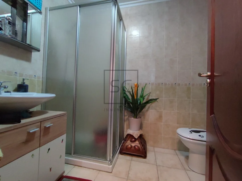Amplico Dúplex con Ascensor, Trastero y Garaje en Alto Castaño, Narón