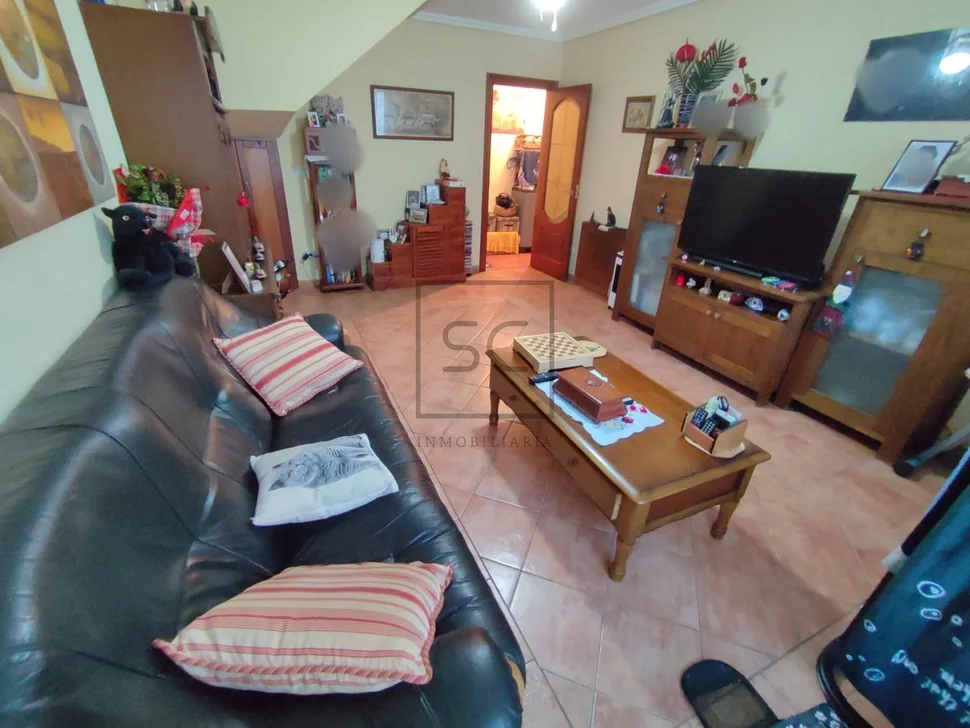 Amplico Dúplex con Ascensor, Trastero y Garaje en Alto Castaño, Narón