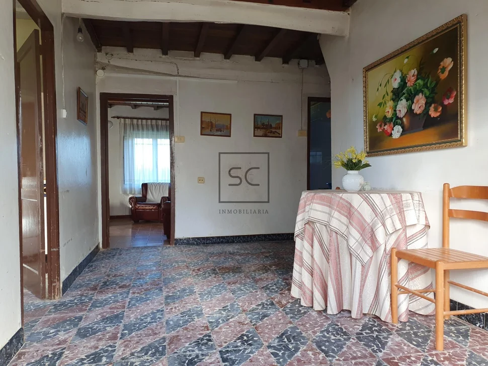 Casa con finca y bodega en sedes, narón