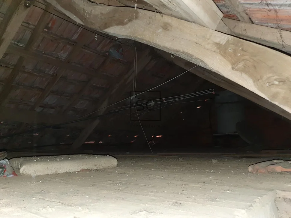 Casa con finca y bodega en sedes, narón