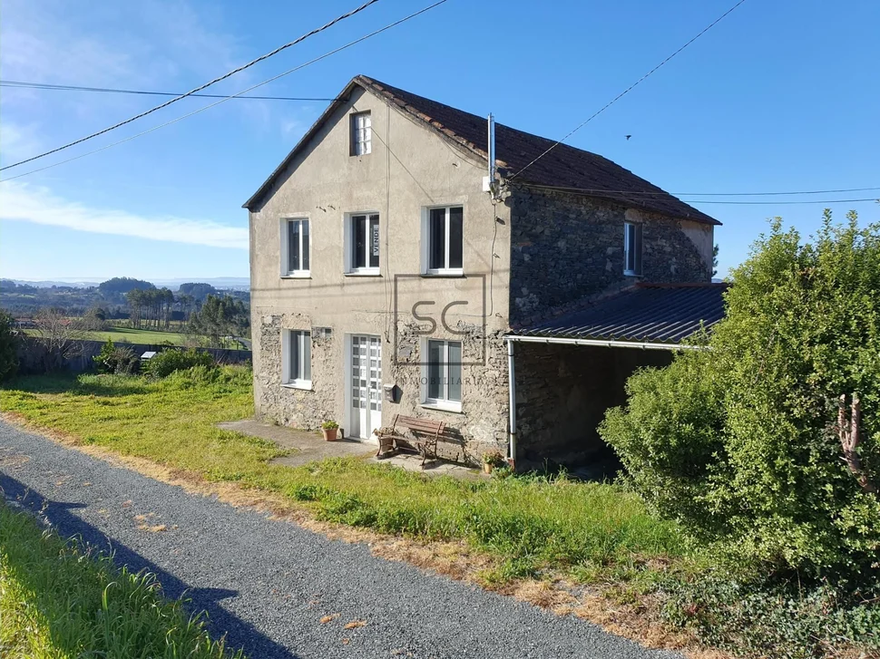 Casa con finca y bodega en sedes, narón