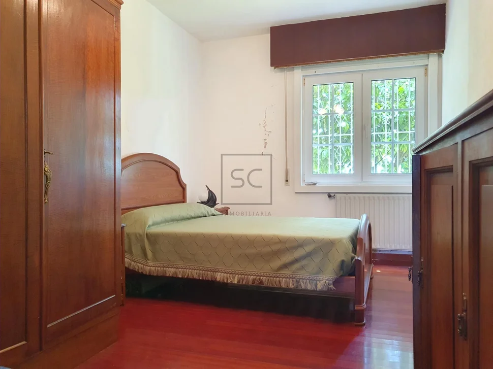 Casa con bodega y finca en san pedro de nos, oleiros