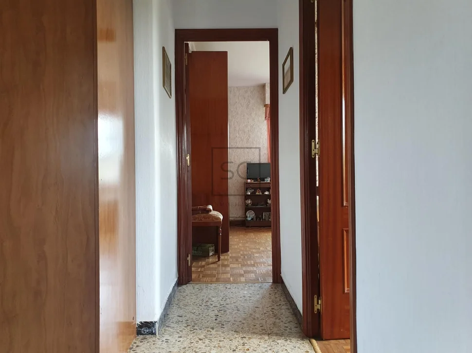 Casa con bodega y finca en san pedro de nos, oleiros