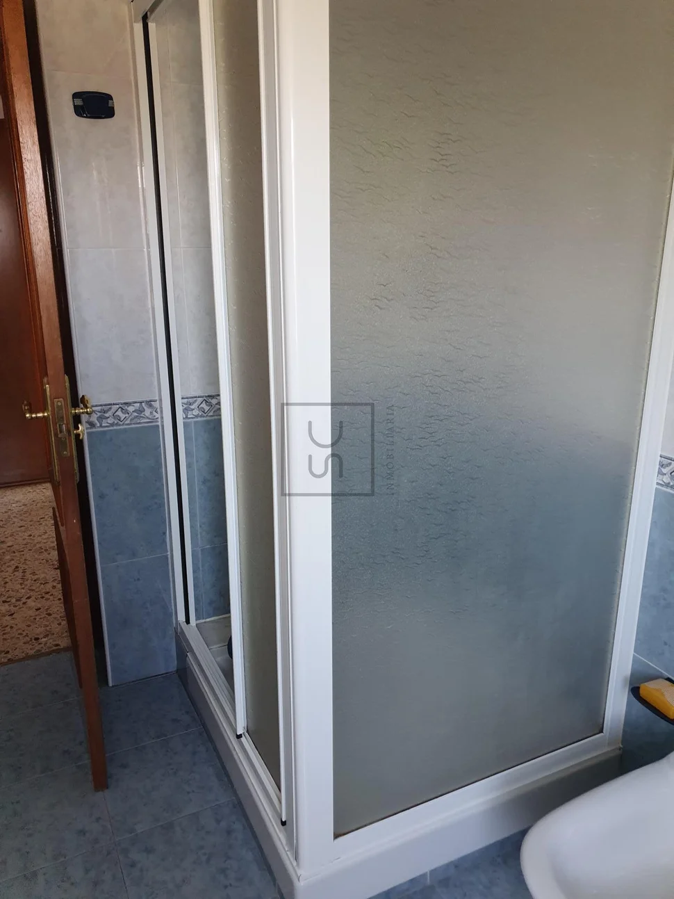 Casa con bodega y finca en san pedro de nos, oleiros