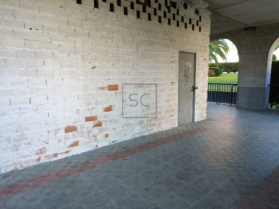 Local comercial en alto castaño, narón