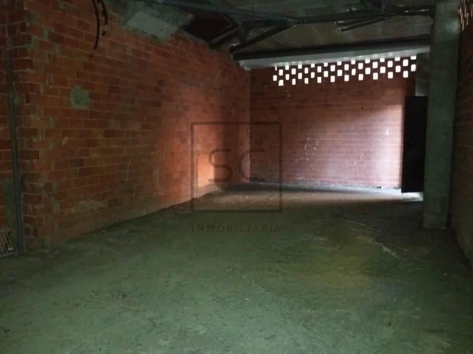 Local comercial en alto castaño, narón