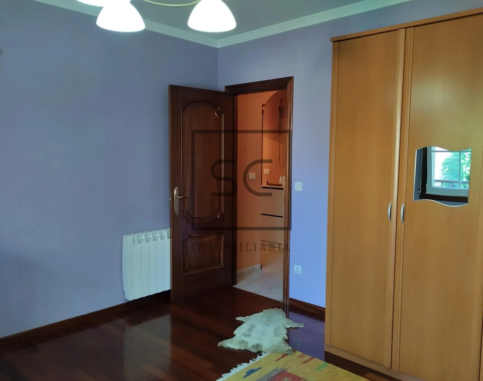 Casa amueblado con terreno en larín, arteixo