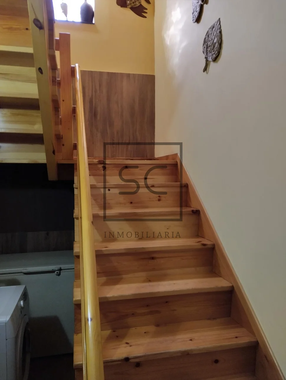 Casa amueblado con terreno en larín, arteixo