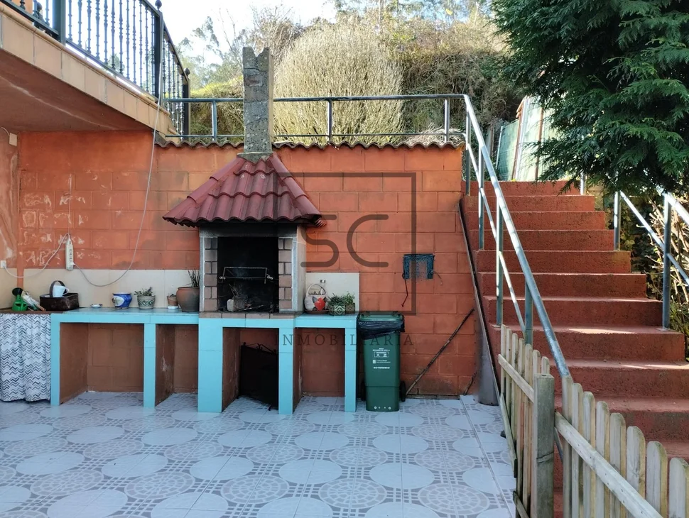 Casa amueblado con terreno en larín, arteixo