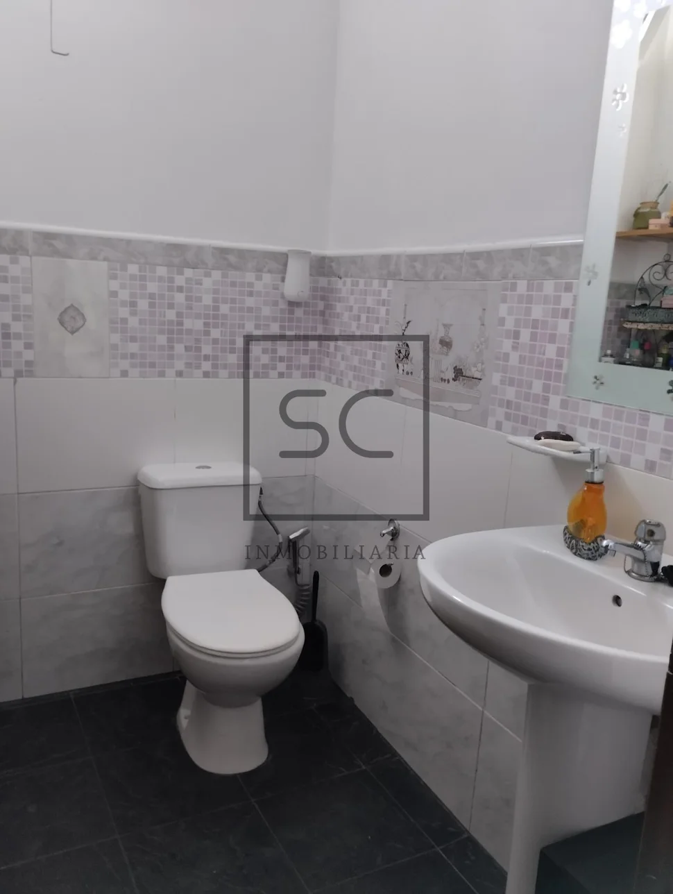 Casa amueblado con terreno en larín, arteixo