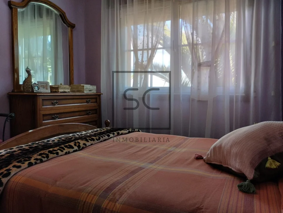 Casa amueblado con terreno en larín, arteixo