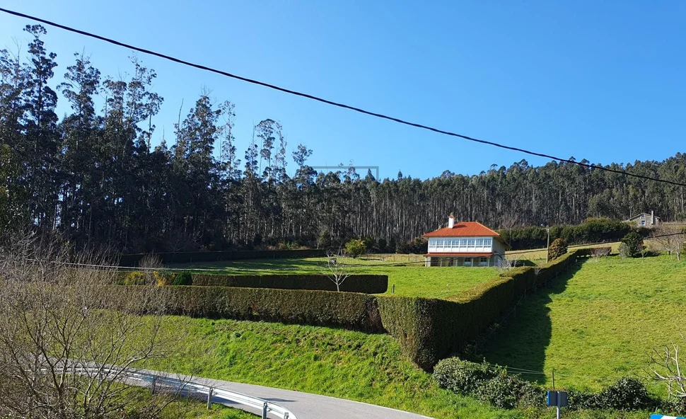Casa con finca en cedeira