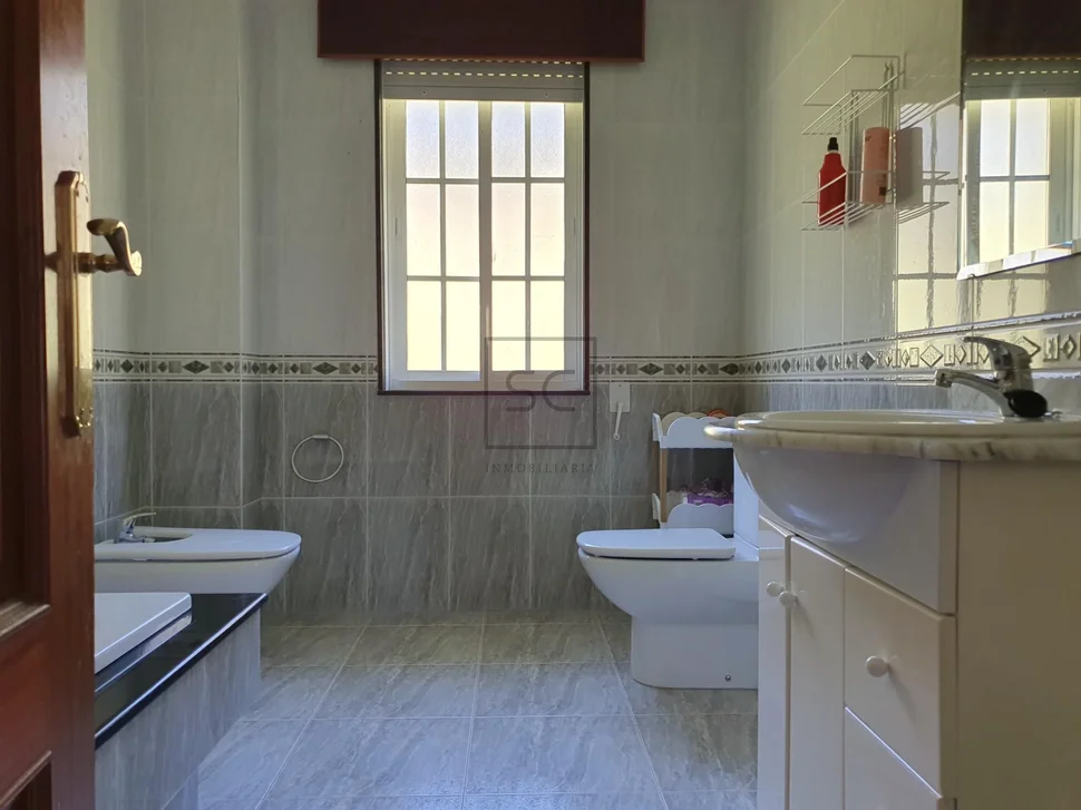 Casa con finca en cedeira