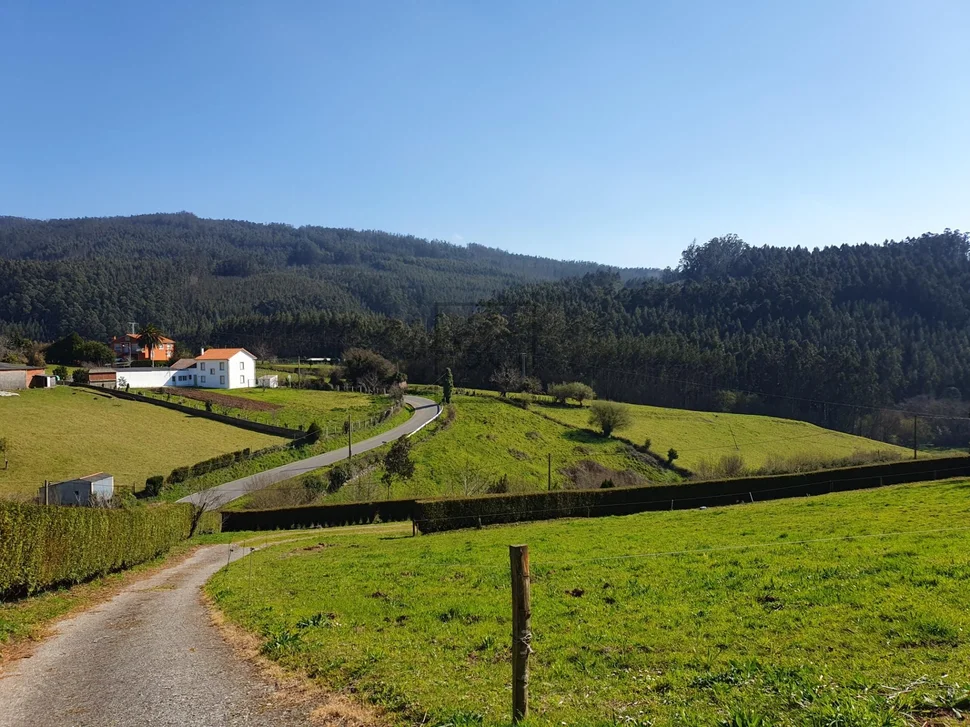 Casa con finca en cedeira