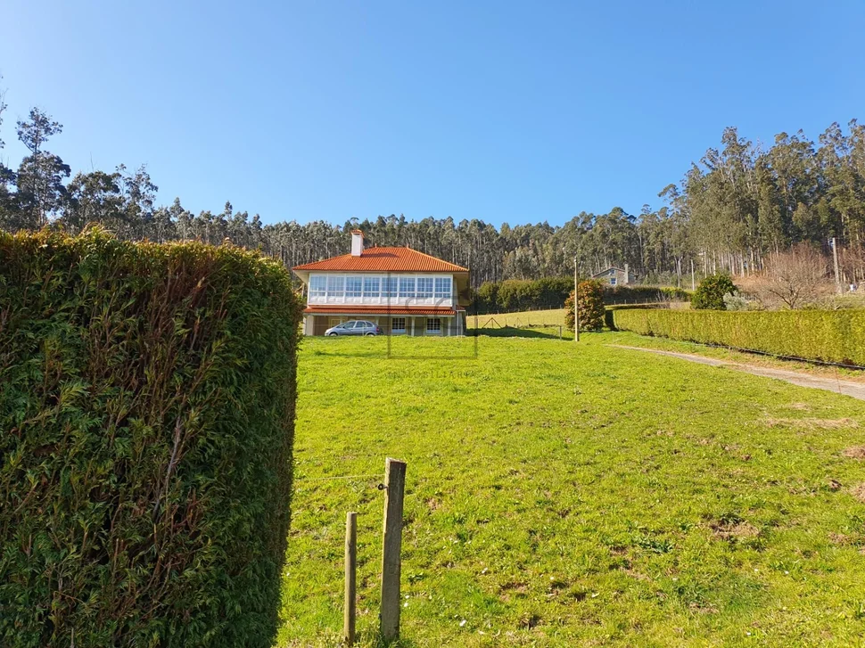 Casa con finca en cedeira