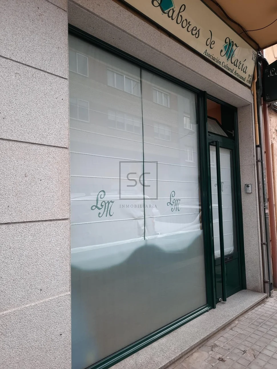 Espacio comercial con posibilidad de conversión a vivienda