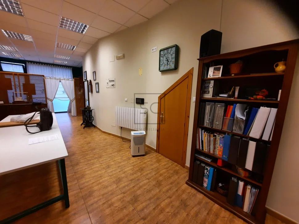 Espacio comercial con posibilidad de conversión a vivienda