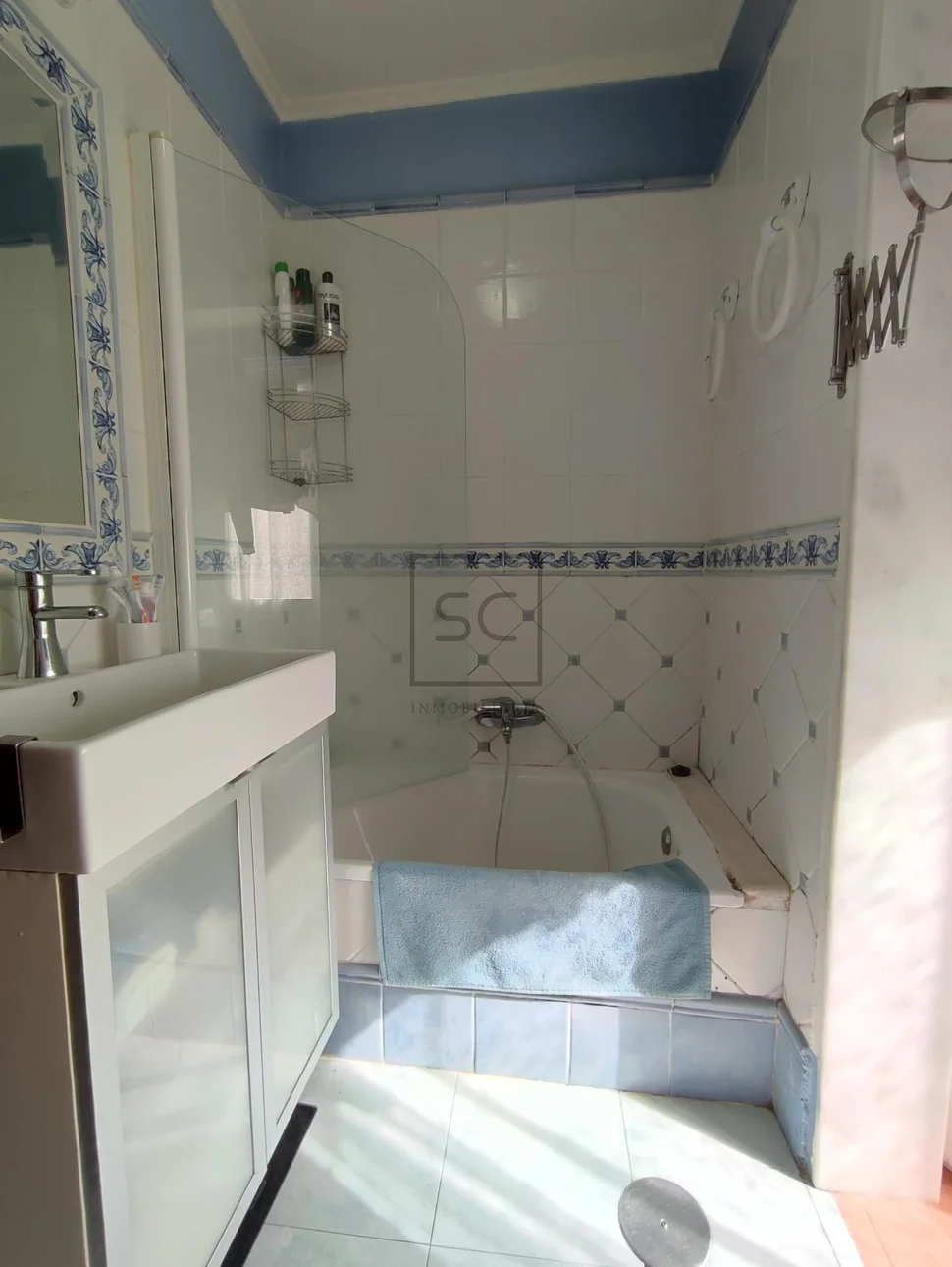 Céntrico piso en ultramar