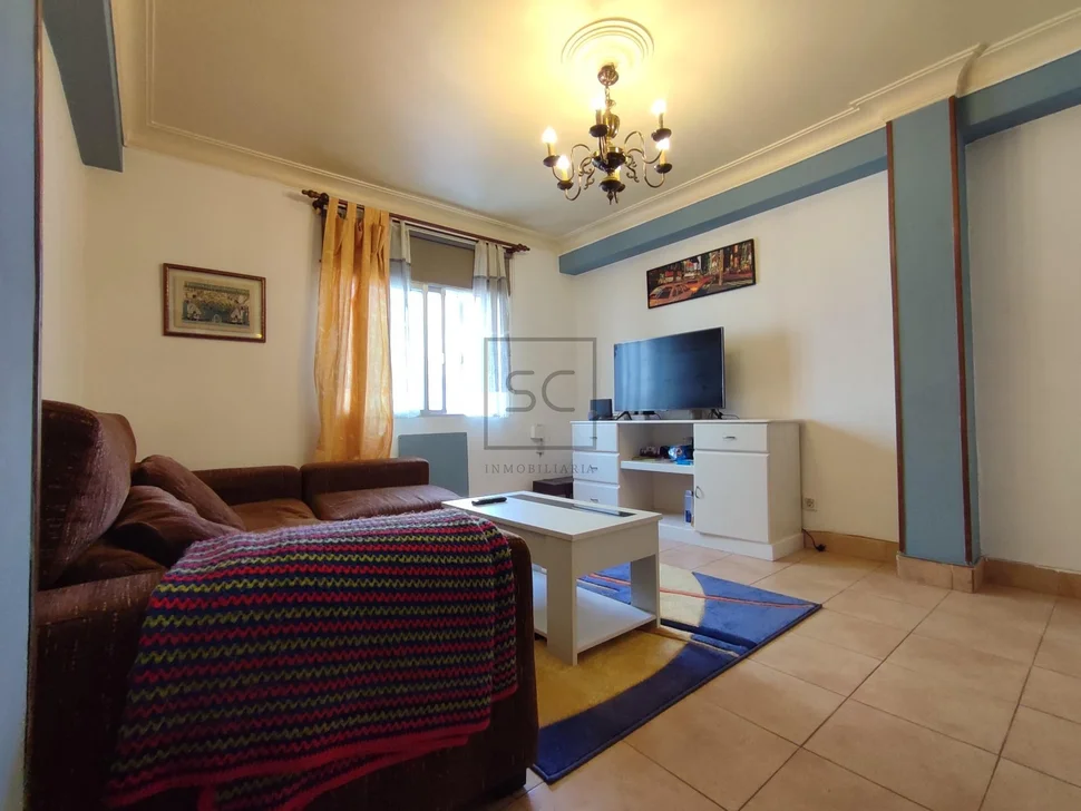 Céntrico piso en ultramar