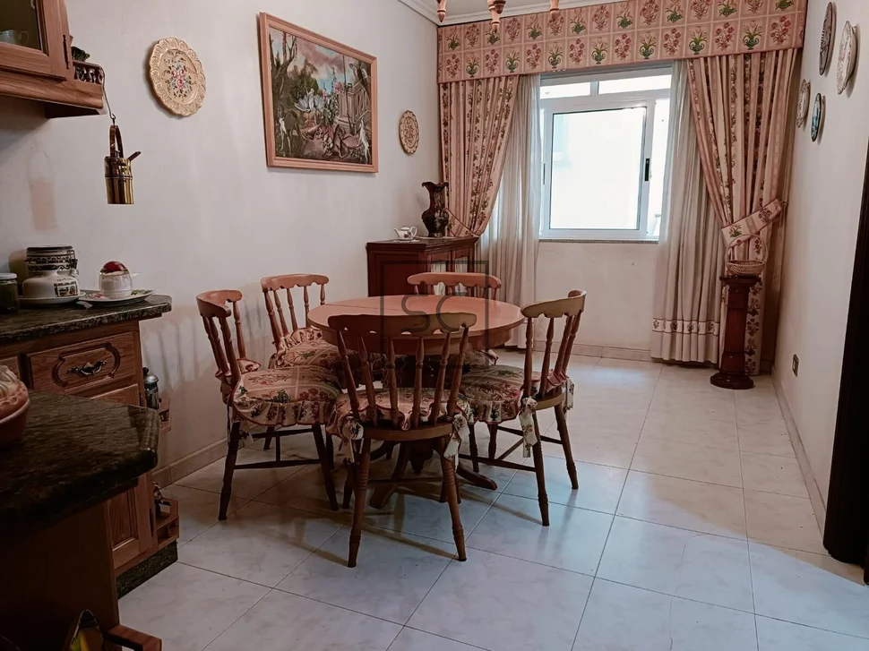 Céntrico pisoo con 3 habitaciones en el centro, ferrol