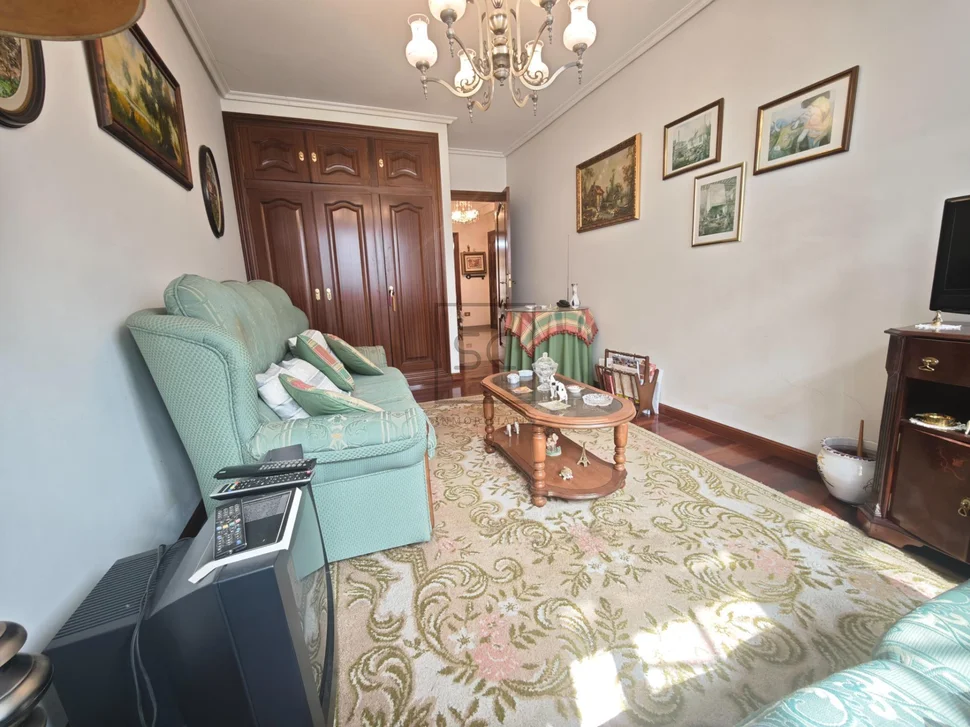 Céntrico Pisoo con 3 Habitaciones en el Centro, Ferrol